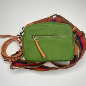 Newer Universal Thread Green Crossbody